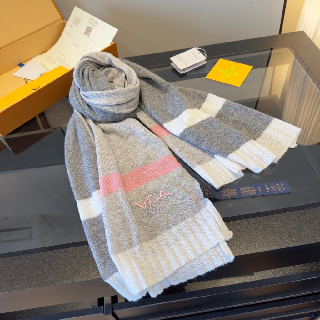 Soft Cashmere Knit Scarf