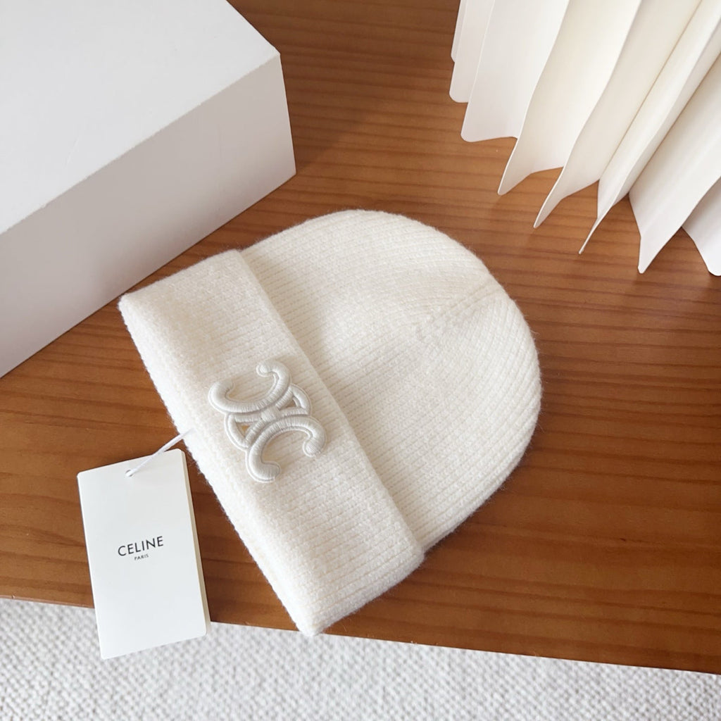 CL Beanie in White