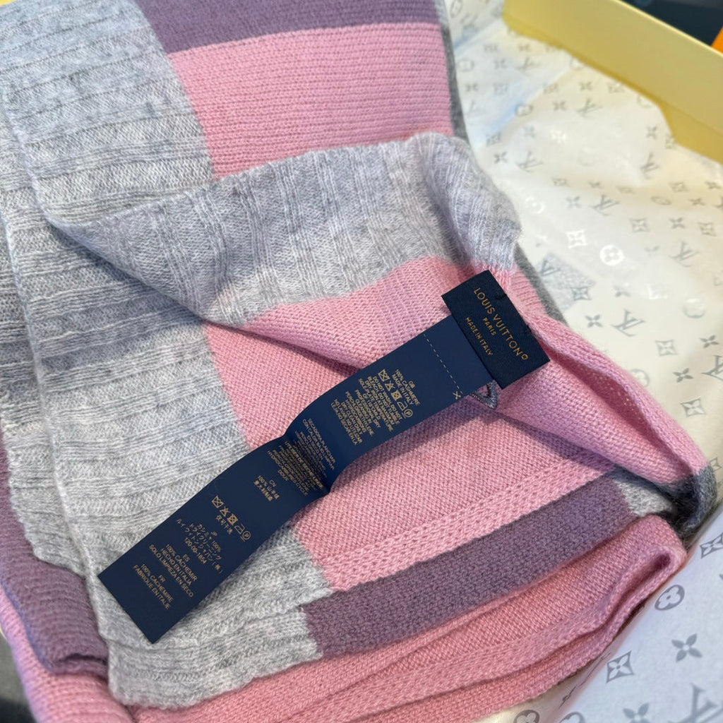 Soft Cashmere Knit Scarf