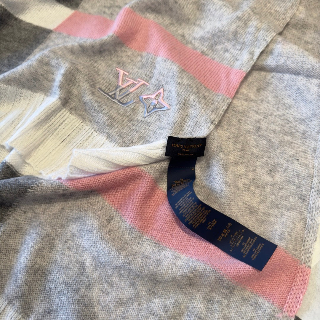 Soft Cashmere Knit Scarf