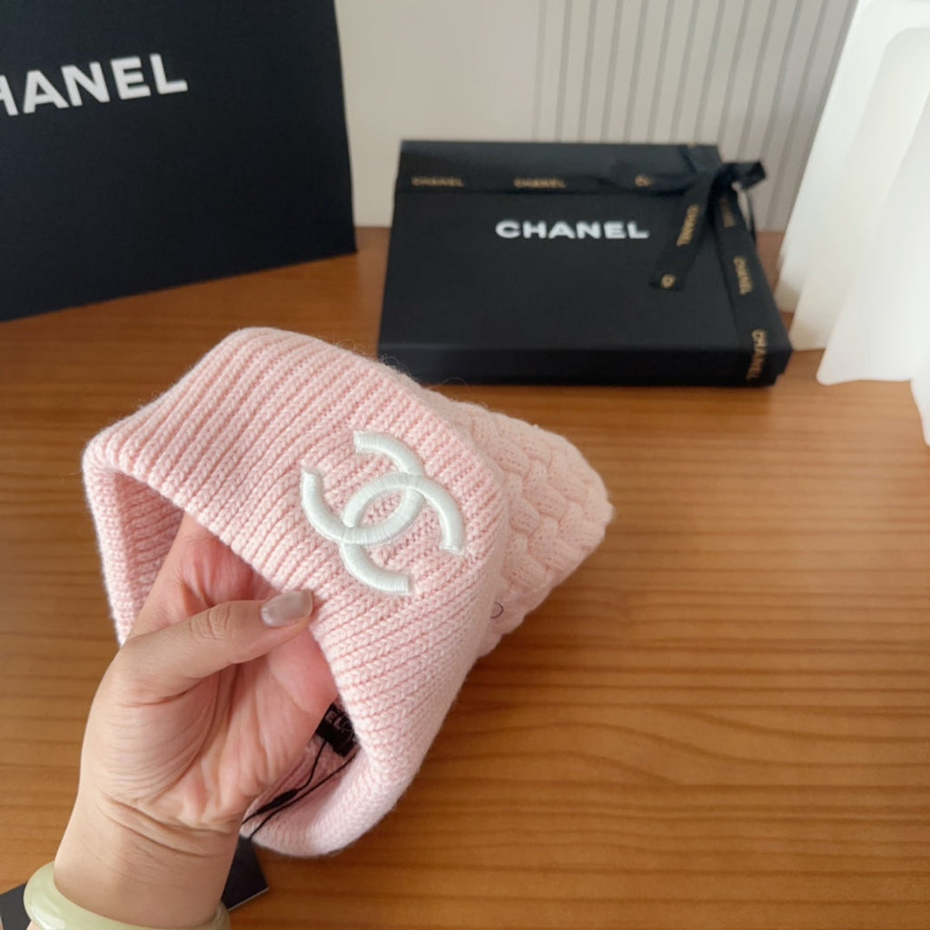 C/C Knit Beanie in pink