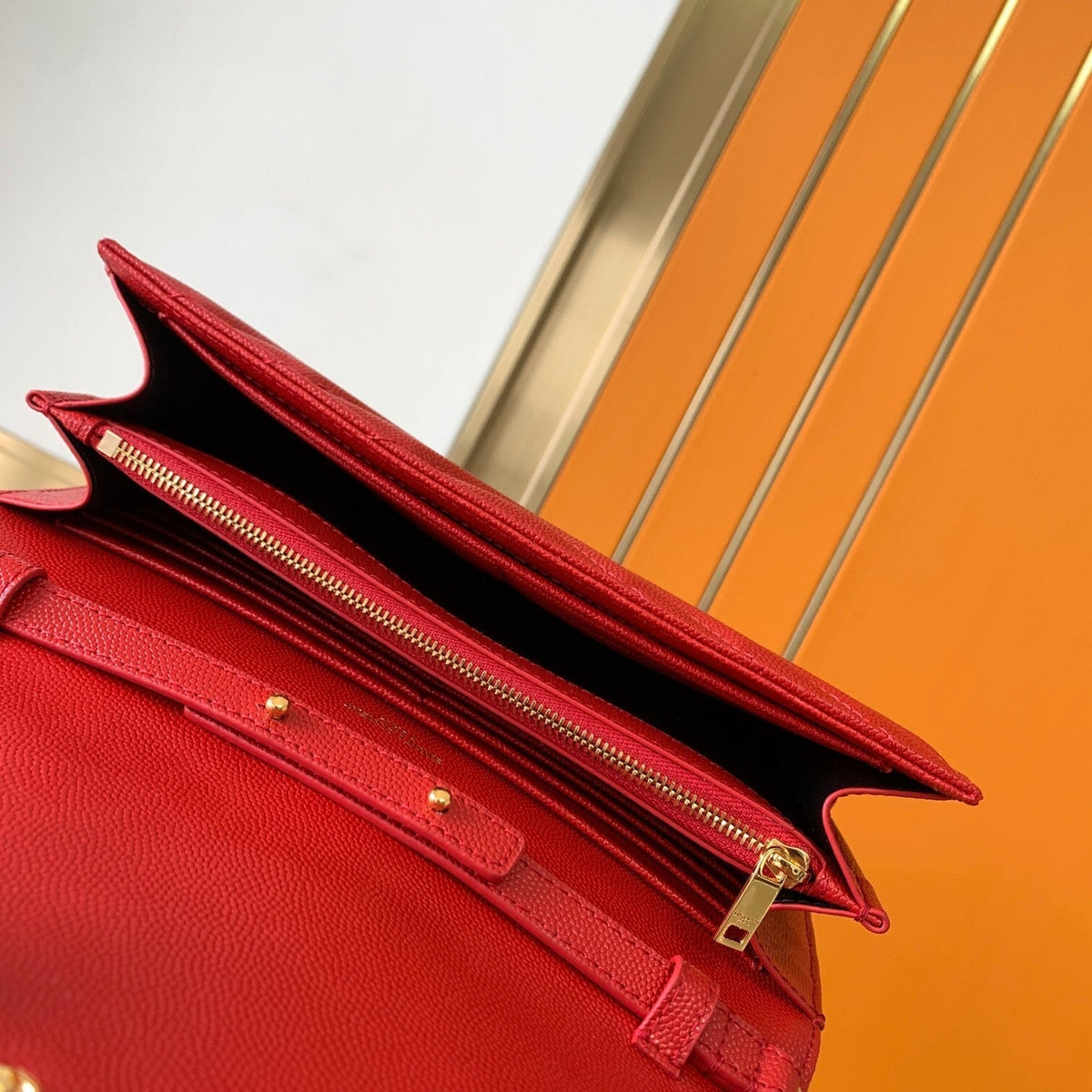 Shoulder Bag in Red