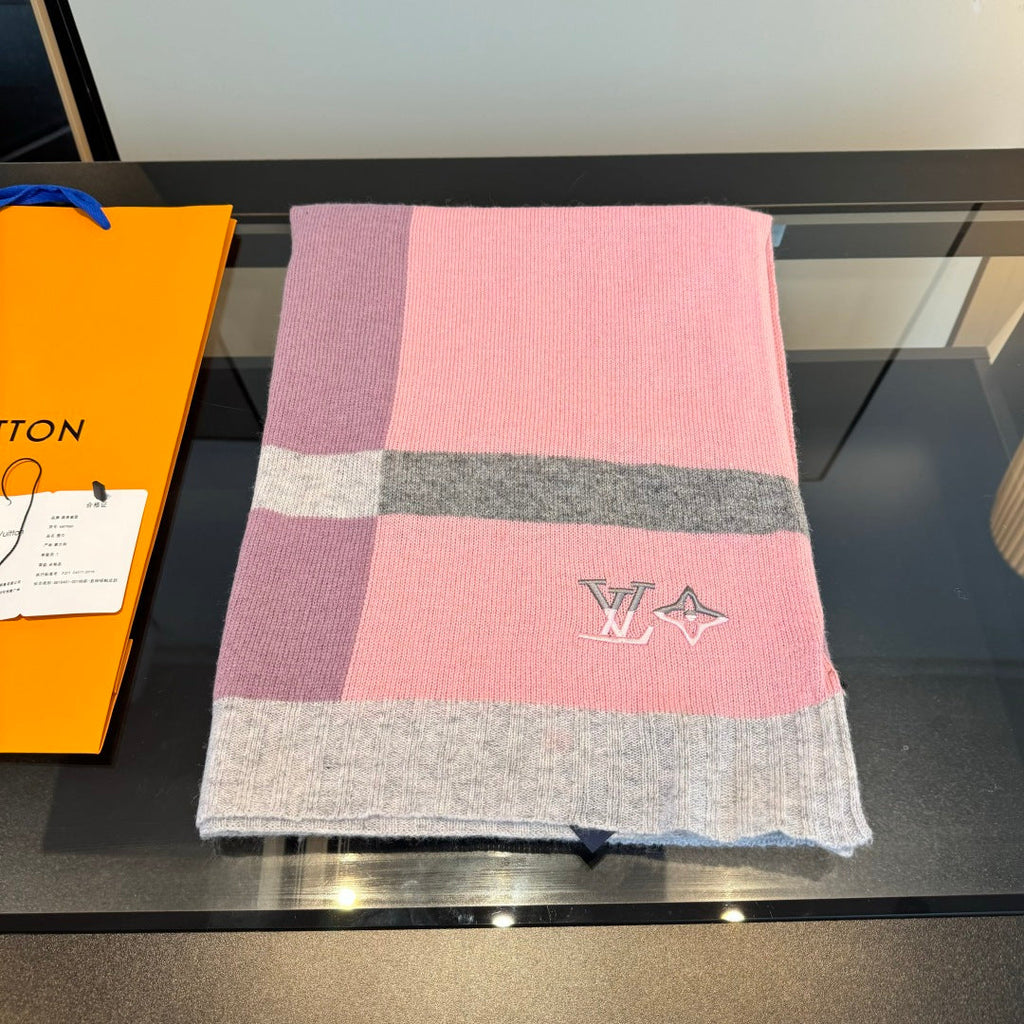 Soft Cashmere Knit Scarf