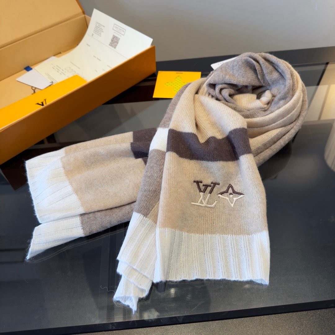 Soft Cashmere Knit Scarf