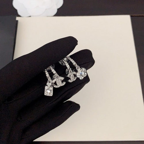 18K  Chanel Flower Diamond Earrings