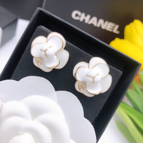 18K  Chanel Flower Pearl Earrings