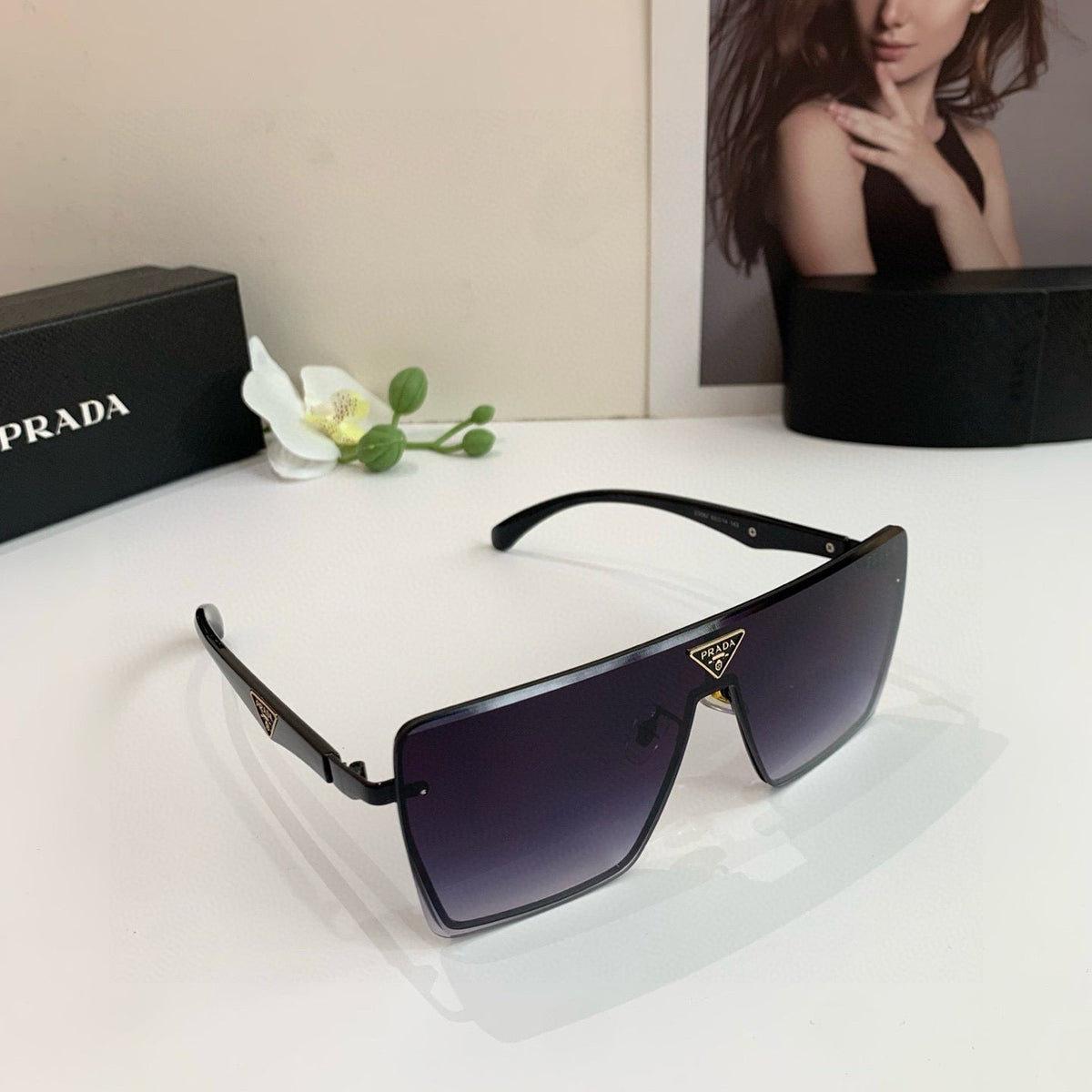 Shield-Style Luxury Sunglasses
