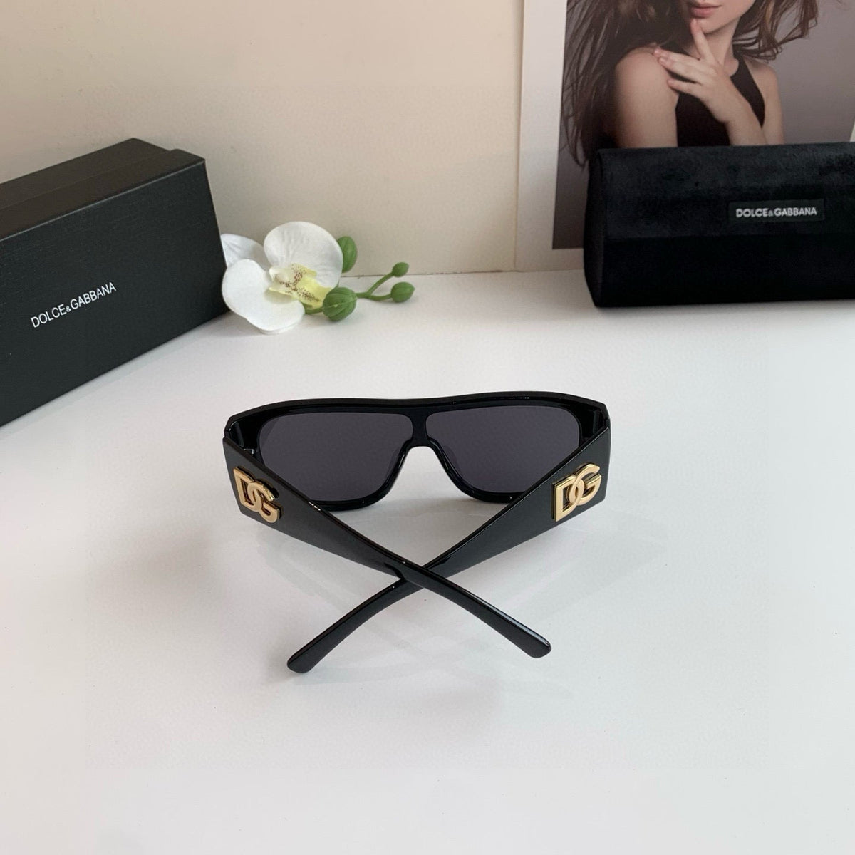 Bold Oversized Shield Sunglasses