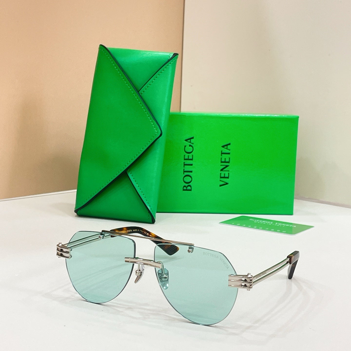 BOTTEGA VENETA Sunglasses-BV1342S